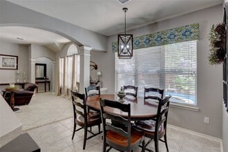 Building Photo - 19 S Linton Ridge Cir