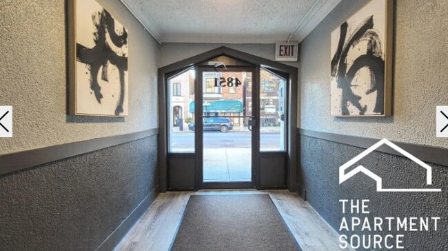 Building Photo - 4851 N Damen Ave