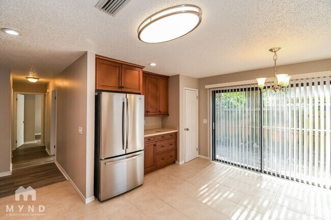 Building Photo - 5464 Spring Brook Rd