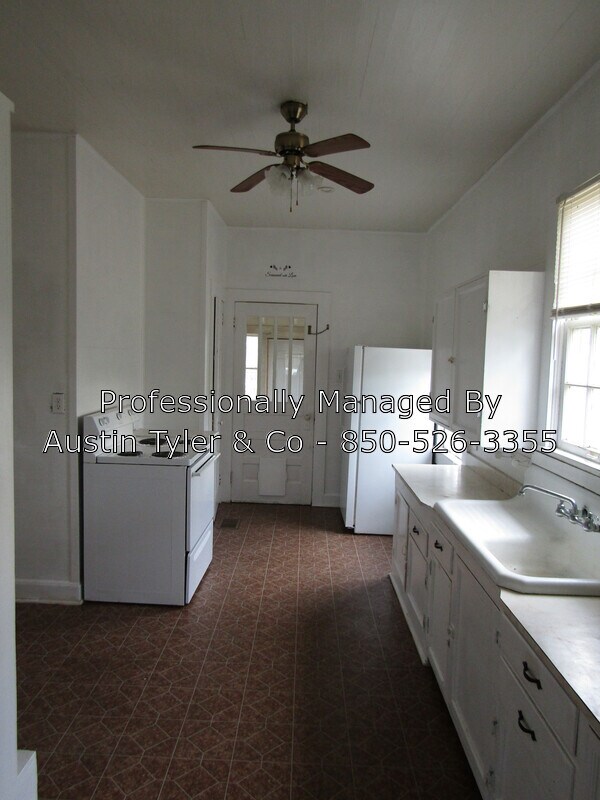 Building Photo - 4343 South St