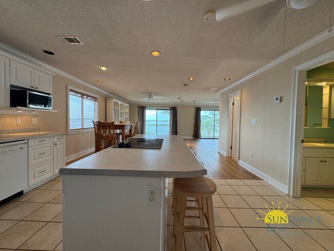Foto del edificio - Waterfront Condo with Stunning Views – 2BR/2BA + Bonus Space!