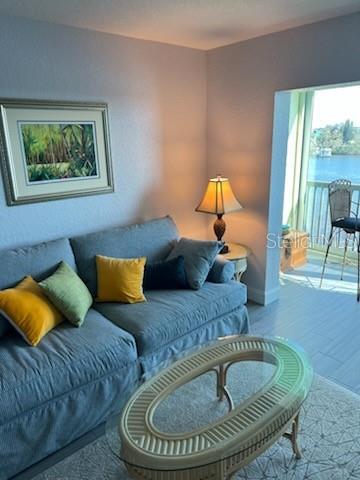 Foto del edificio - 8150 Brent St