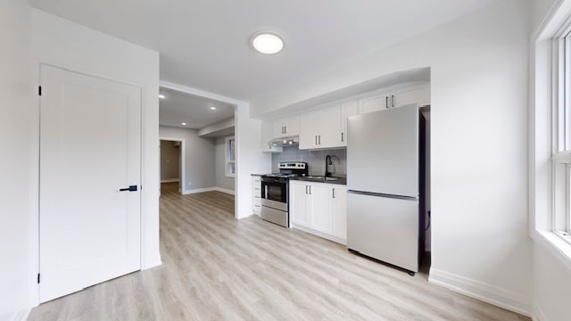 Building Photo - 253 Oakwood Av