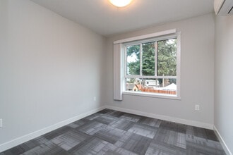 Building Photo - 2699 Peatt Rd