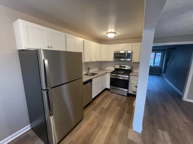 Photo - 2207 Delmar Dr Townhome