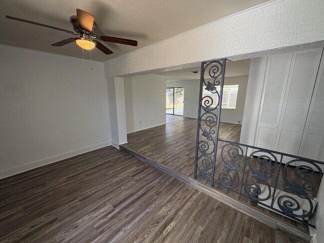 Building Photo - Coastal Living Starts Here – Renovated 4BR Home Just 10 Minutes from the Beach