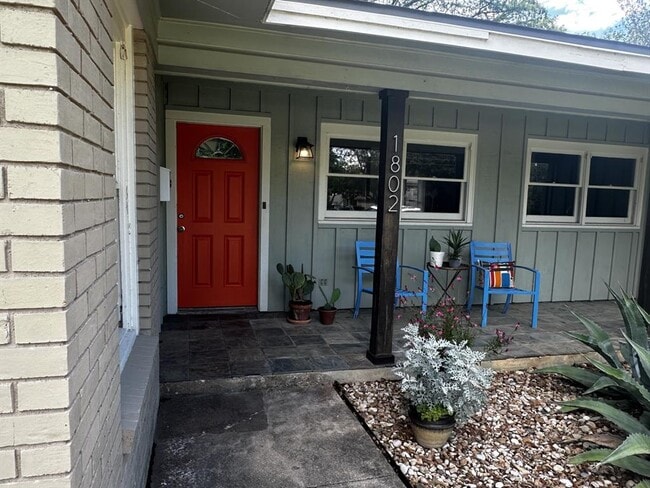 Building Photo - 1802 Hutto Rd