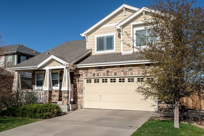 Building Photo - Aurora South 3 Bed 2.5 bath 2 car garage