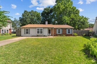 Building Photo - 904 Scarlet Oak Ct N