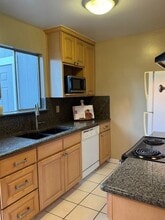 Building Photo - 901 Veterans Dr