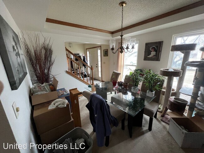 Building Photo - 4 br, 2.5 bath House - 222 Rockvalley Ln NW