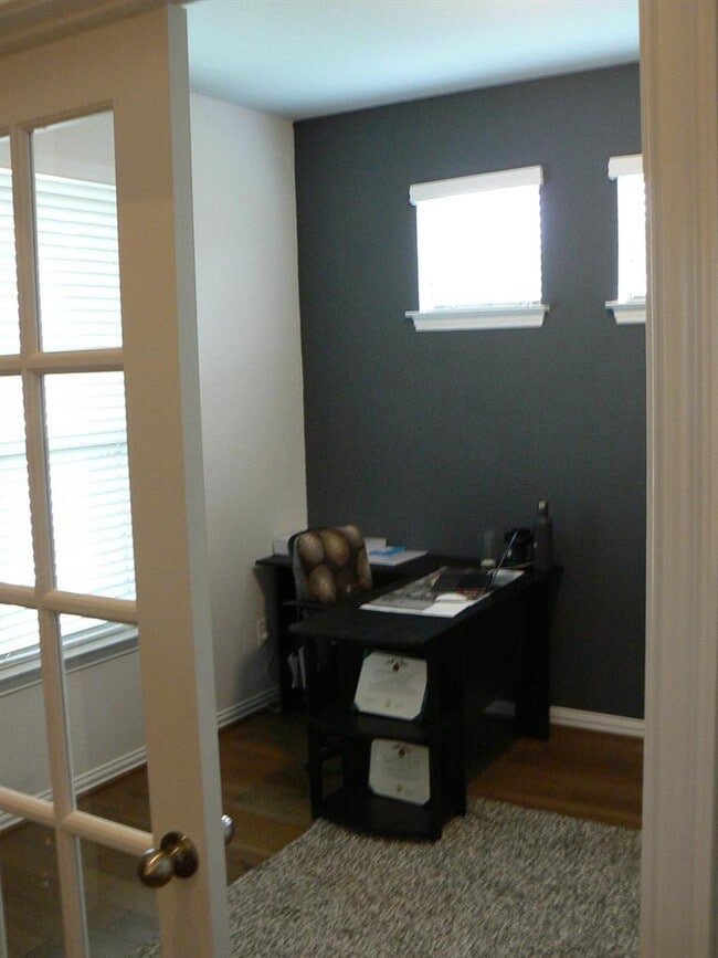 Building Photo - 5900 Bucine Cv