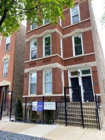 Building Photo - 1455 W Huron St