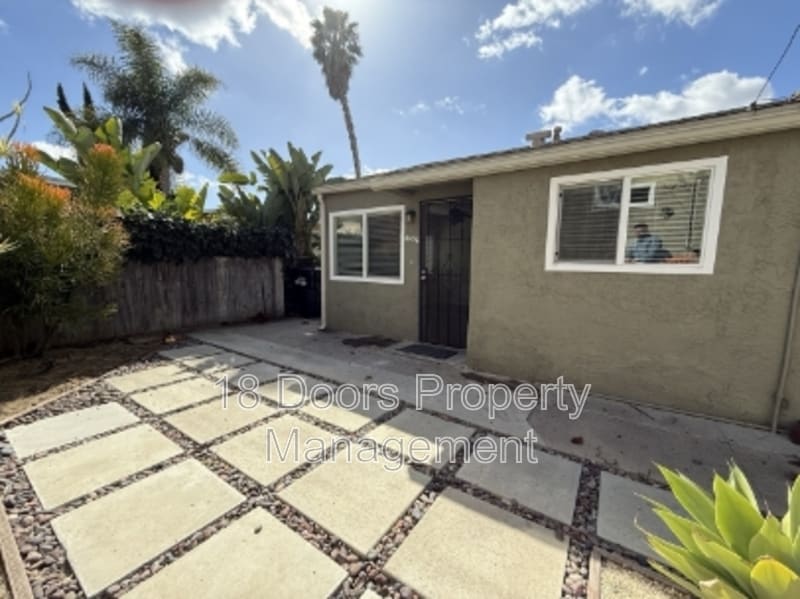 Primary Photo - 4448-52 Estrella Ave
