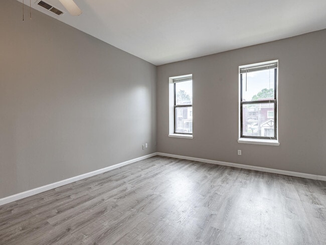 Building Photo - 3829 McRee Ave
