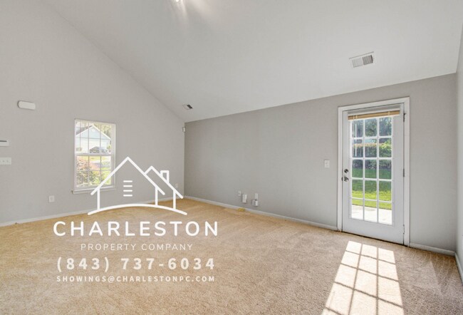 Foto del edificio - 306 Huntington Ct