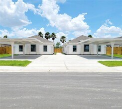 Building Photo - 11 Sandpiper Ave