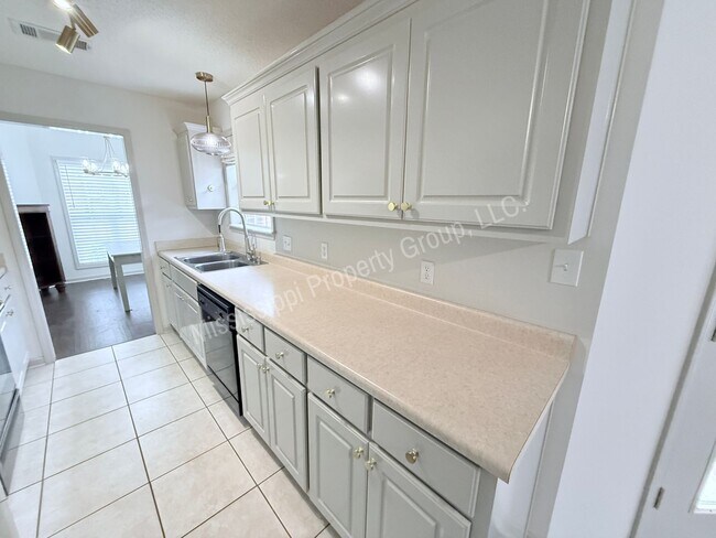 Foto del edificio - 3BR/2BA Home For Rent