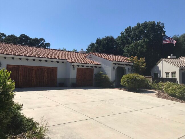 Building Photo - 6140 Via Huerto Ct