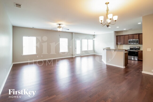 Foto del edificio - 165 Longford Dr