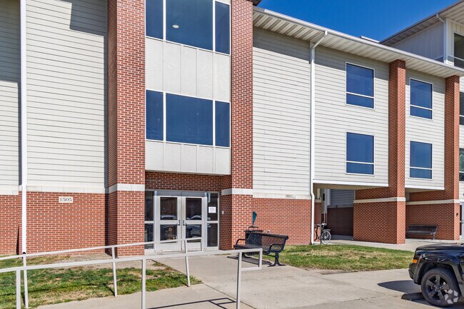 Entrada - Hull Apartments