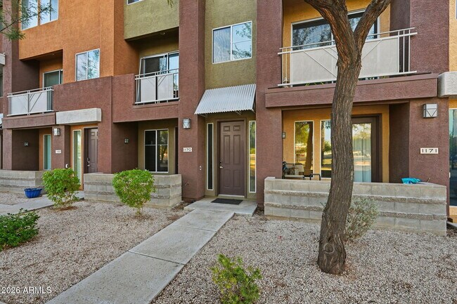 Foto del edificio - 6745 N 93RD Ave