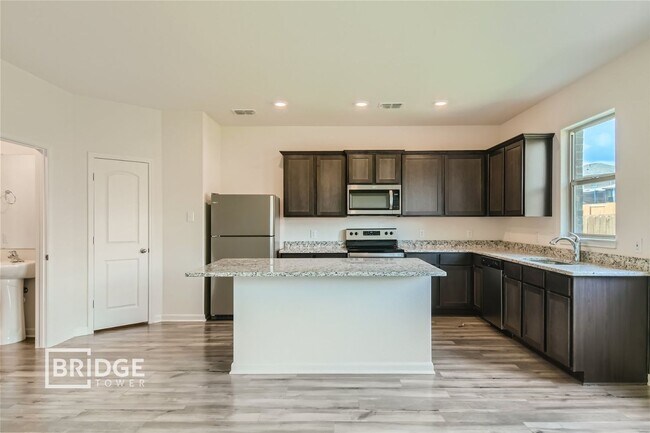 Building Photo - 198 Switchback Hl Rd