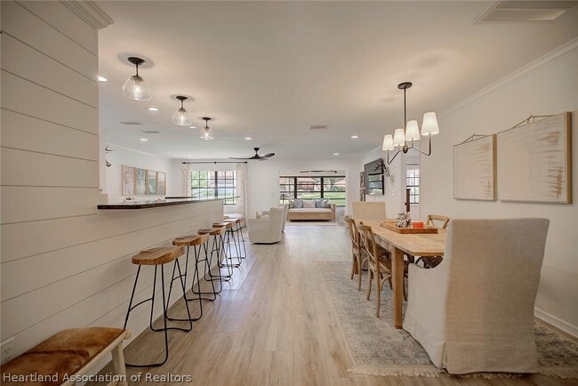 Building Photo - 2845 Palo Verde Dr