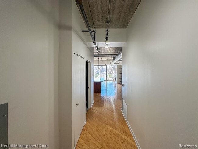 Foto del edificio - 101 Curry Ave