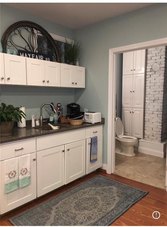 2096 E Main Rd, Portsmouth, RI 02871 Room for Rent in Portsmouth, RI