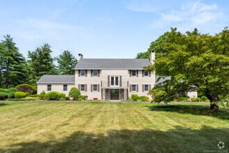 Building Photo - 66 Middle Ridge Rd
