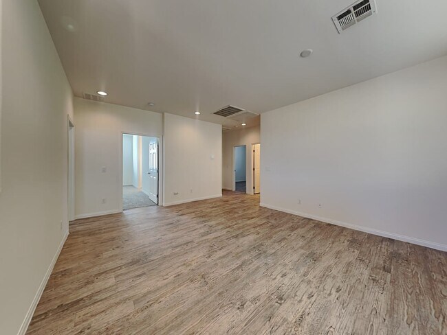 Foto del edificio - 6844 Big Ben Ranch St