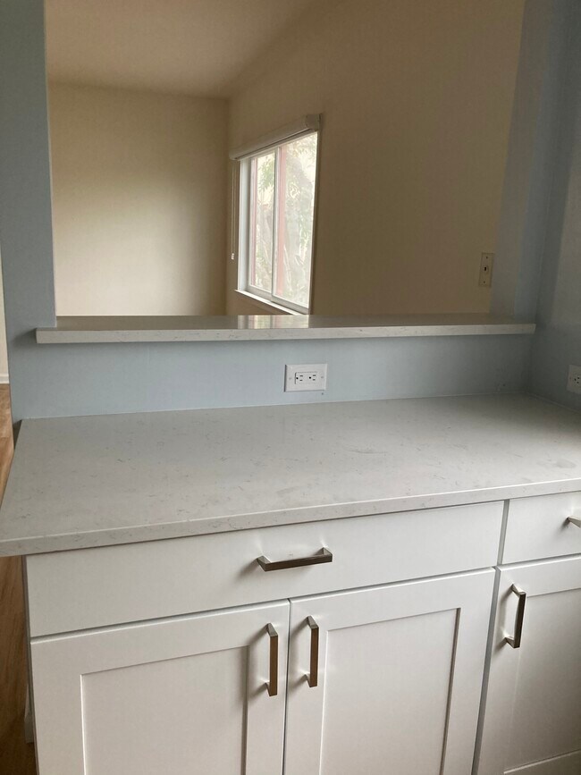 Foto del edificio - 905 California Ave