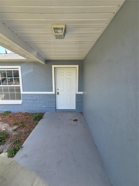 Building Photo - 9001 Spring Hill Dr
