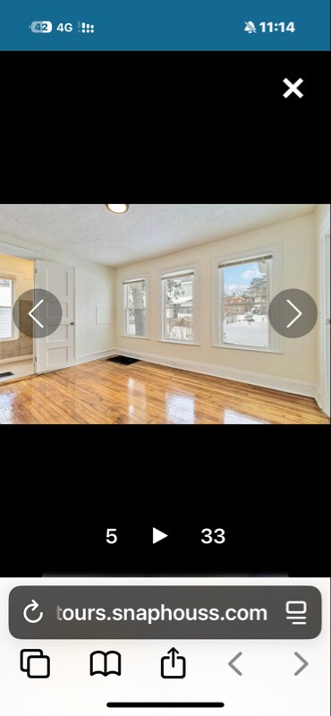 Foto del edificio - 1908 Powell Ave