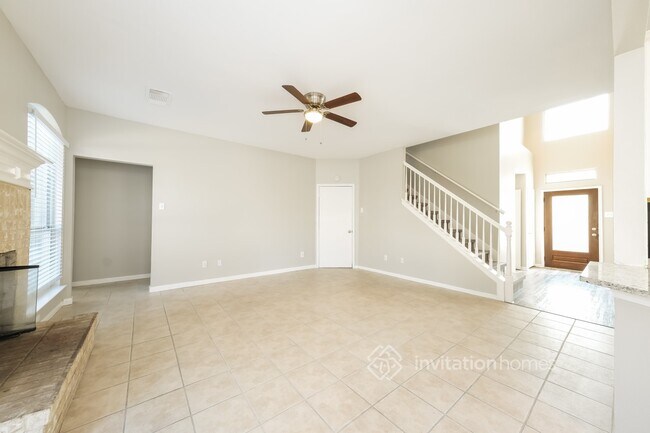 Foto del edificio - 3706 Hawk Ridge St