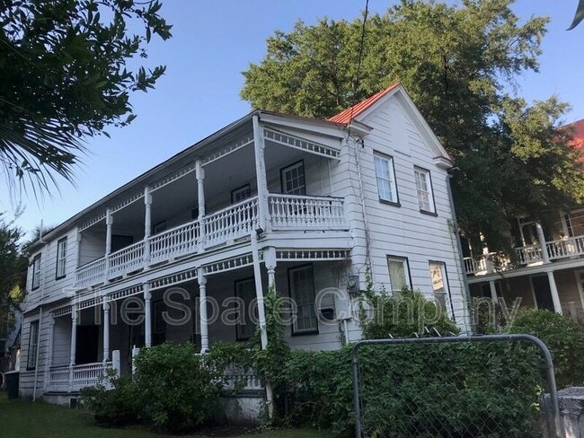 46 1/2 Vanderhorst Street - 46 1/2 Vanderhorst Street Apartment