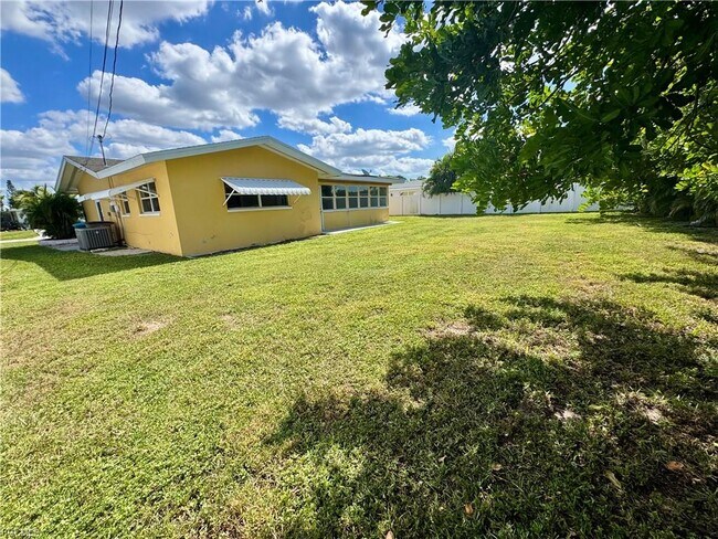 Foto del edificio - 4522 SE 10th Pl