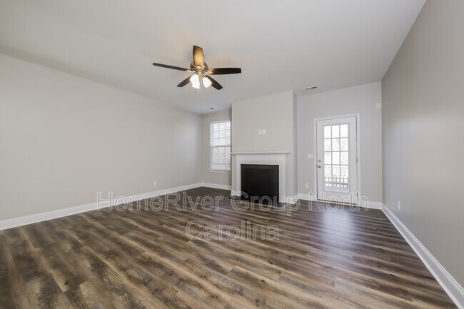 Foto del edificio - 1638 Ashmead Ln