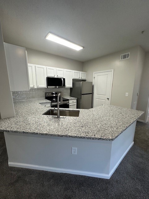 Building Photo - Polo Village