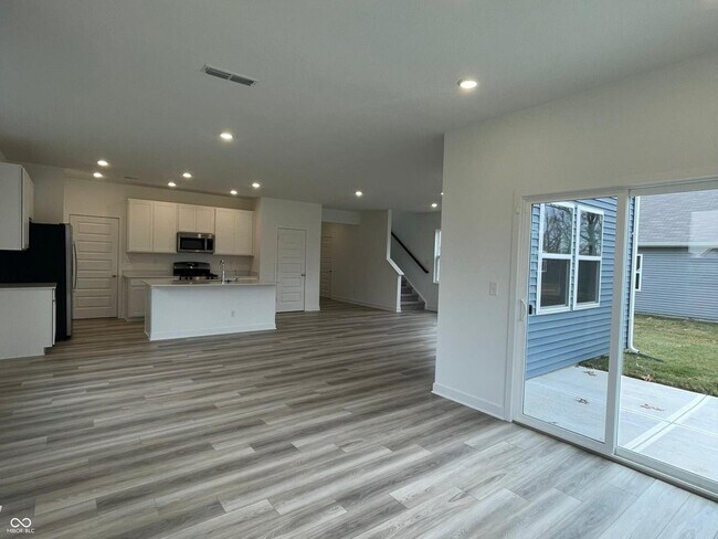 Foto del edificio - 6852 Orchard Run Cir
