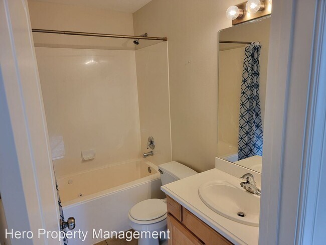 Foto del edificio - 5 br, 3.5 bath House - 2017 East 7205 South