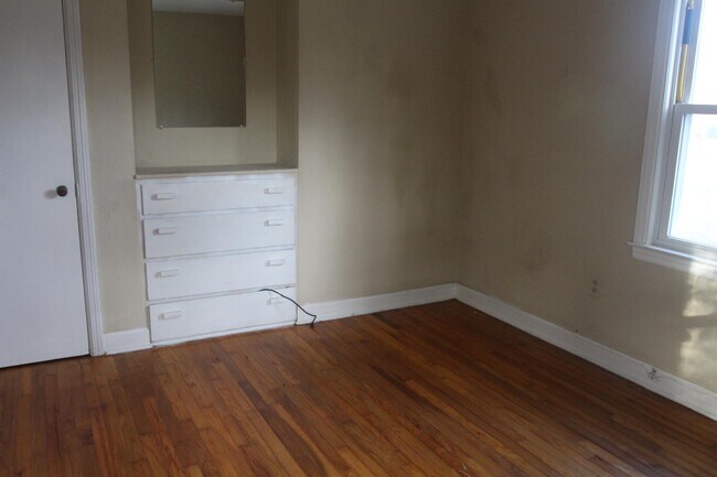 Foto del edificio - 515 S Shadowlawn Dr