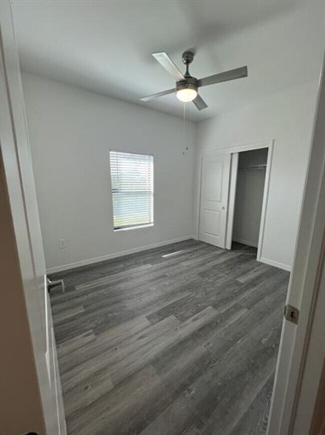 Foto del edificio - 1151 Oceanic Rd