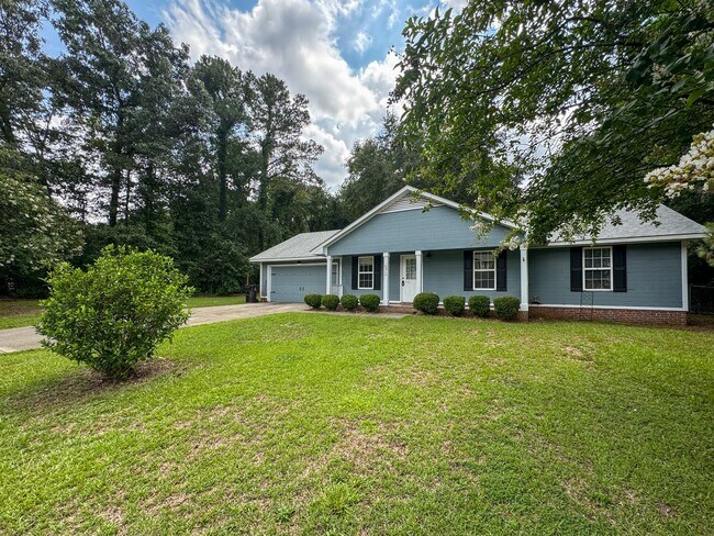 Foto del edificio - Cute 3 Bed 2 Bath Home in Spring Lake