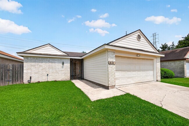 Foto del edificio - 4131 Baynard Dr