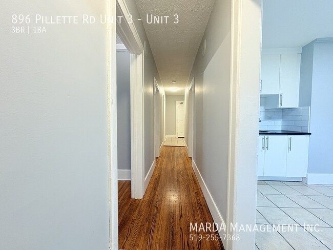 Photo du bâtiment - STUNNING 3BEDROOM/1BATH APARTMENT WITH MOD...