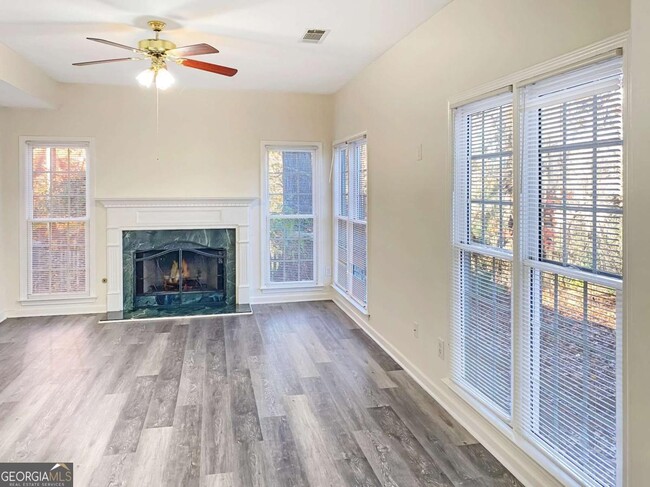 Building Photo - 3401 Rose Ridge