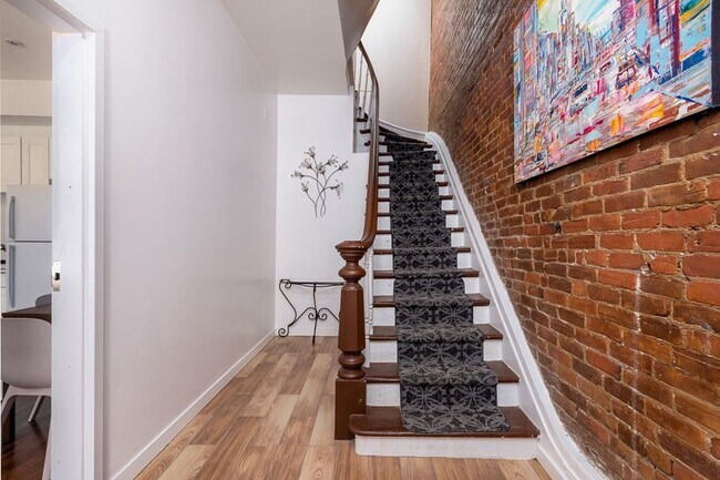 Photo du bâtiment - 1214 Rue Du Fort