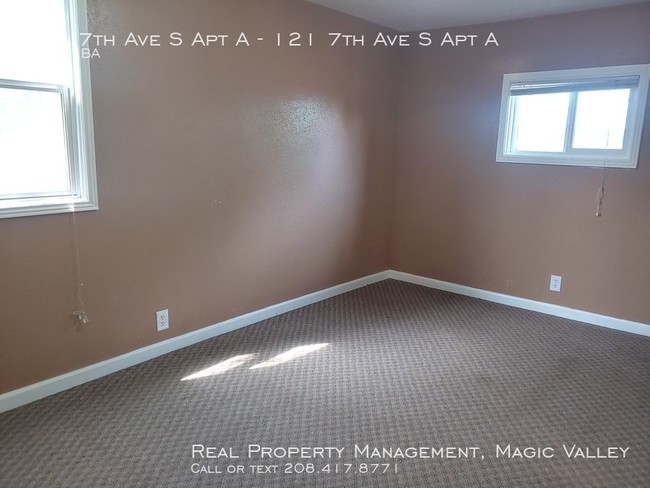 Building Photo - 121 7th Ave S